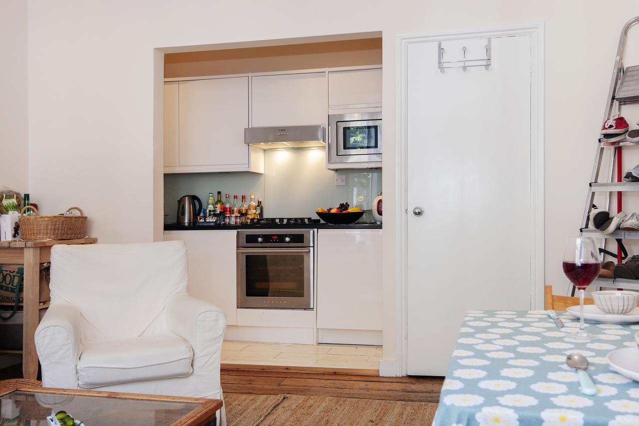 Bright Gratton Road Apartment Londýn Exteriér fotografie
